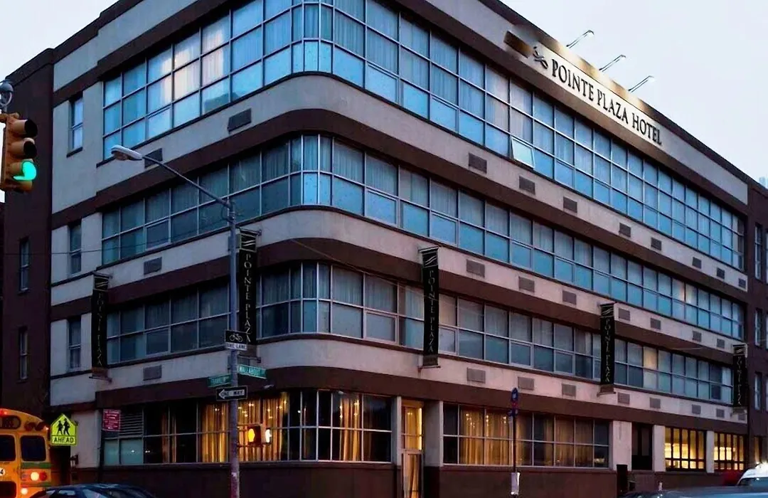 Pointe Plaza Hotel (Adults Only)-1